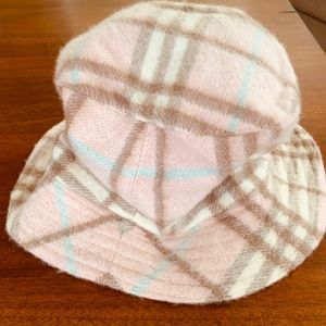 *Reduced again* Burberry cashmere bucket hat and adding FREE suede gloves